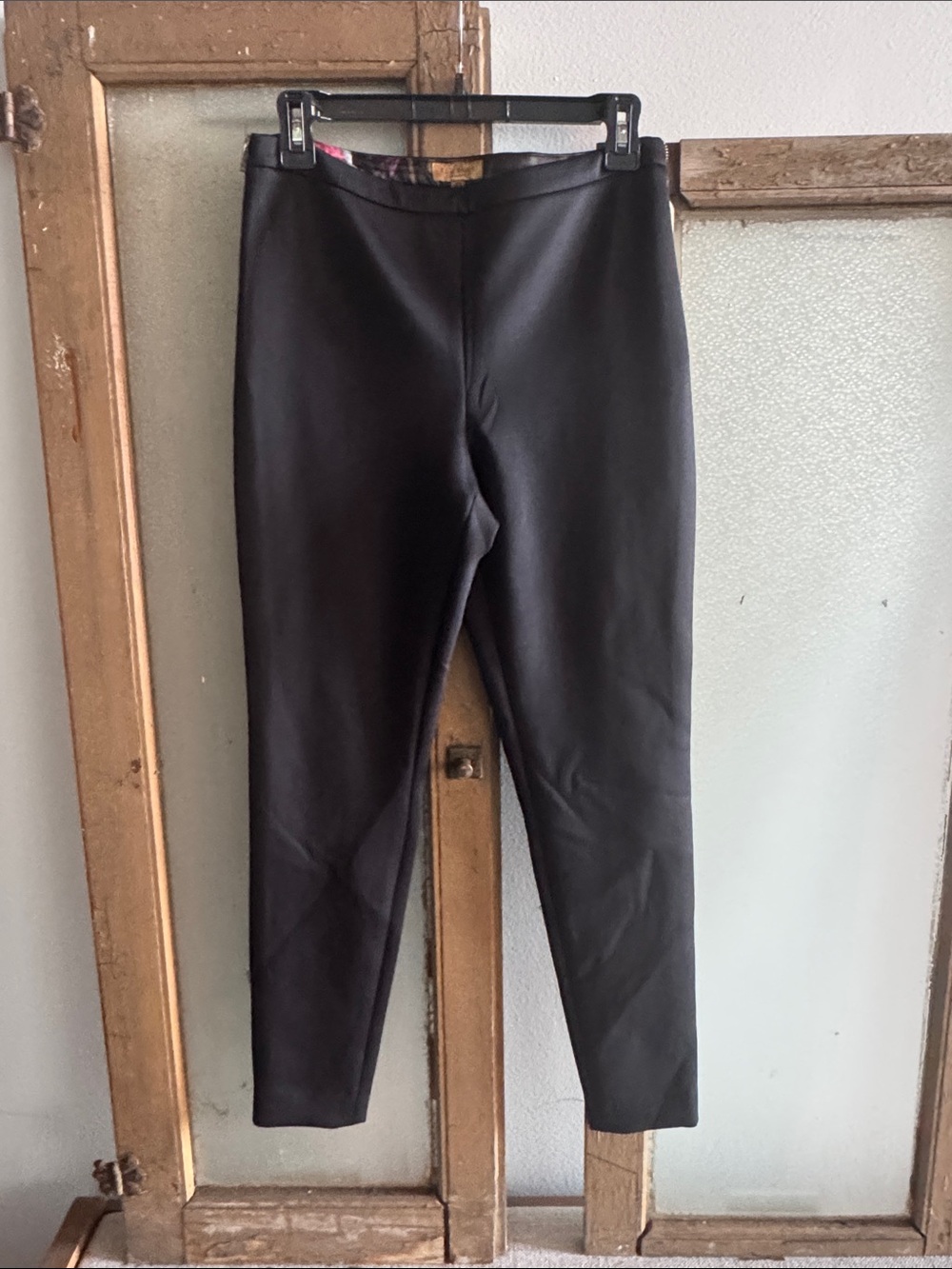 Ted Baker London Black Ankle-Length Stretch Pants